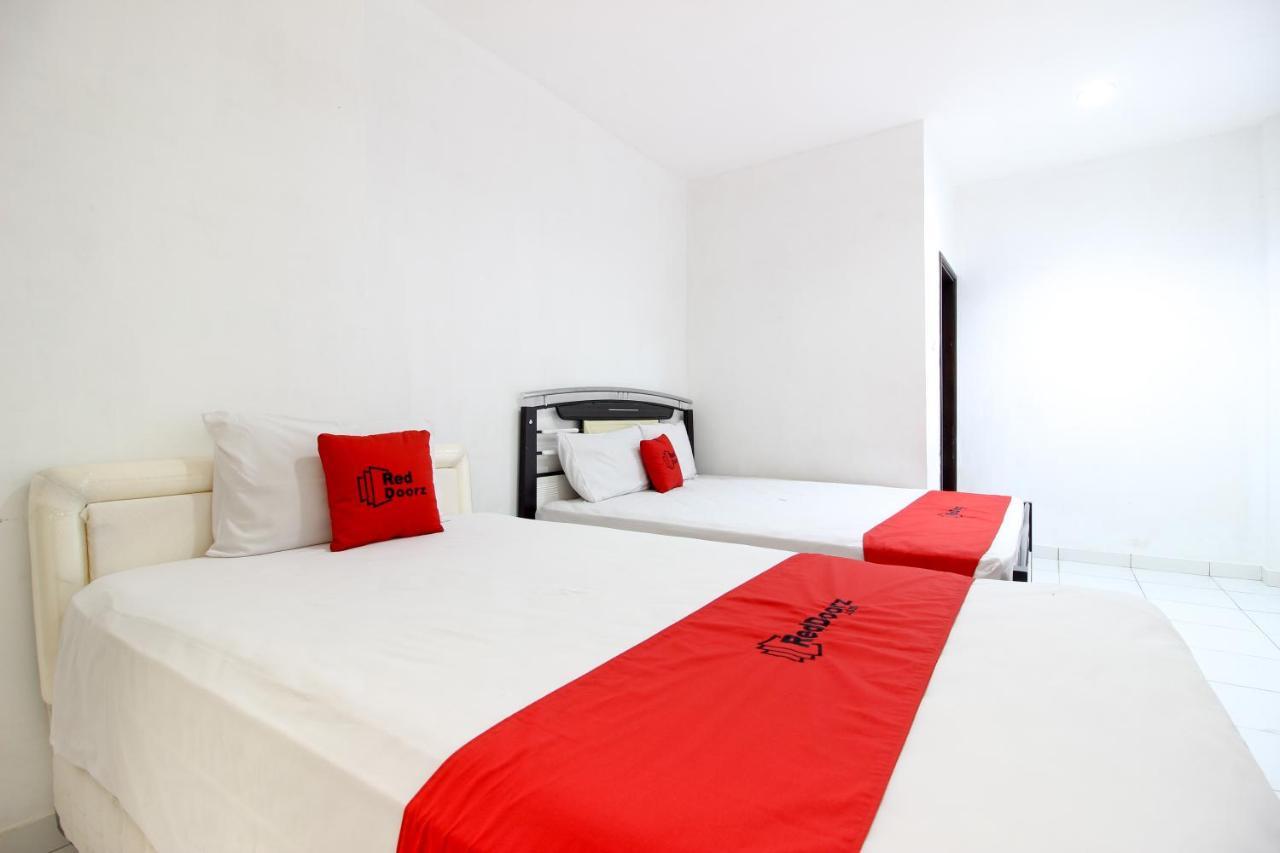 Guest house Reddoorz Near Rs Sarjito 2